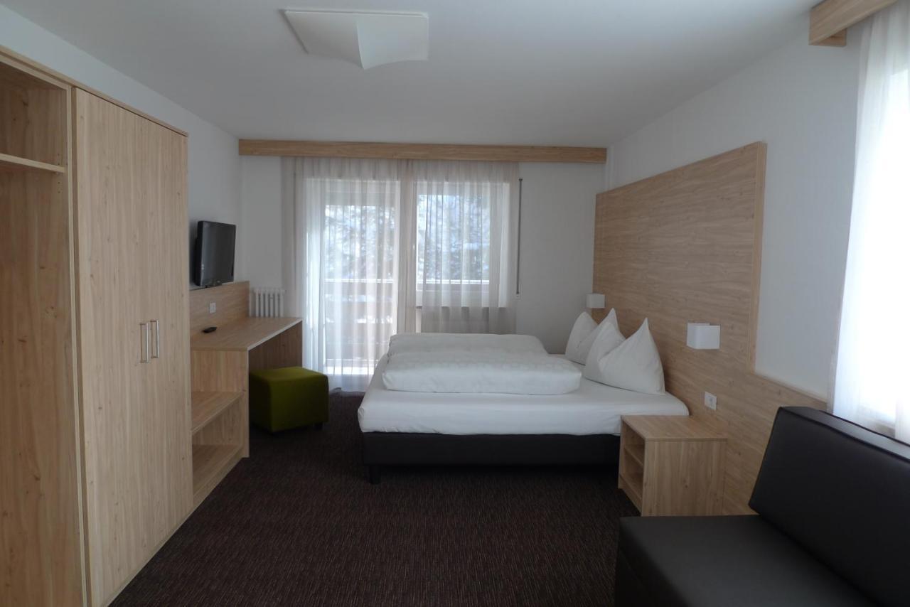 Hotel Stifter Lutago Buitenkant foto