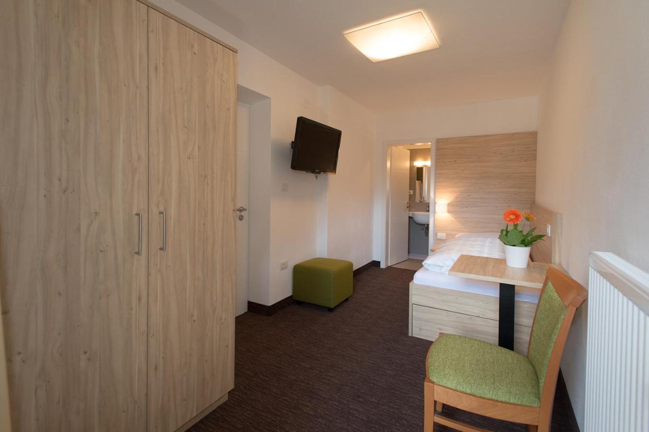 Hotel Stifter Lutago Buitenkant foto