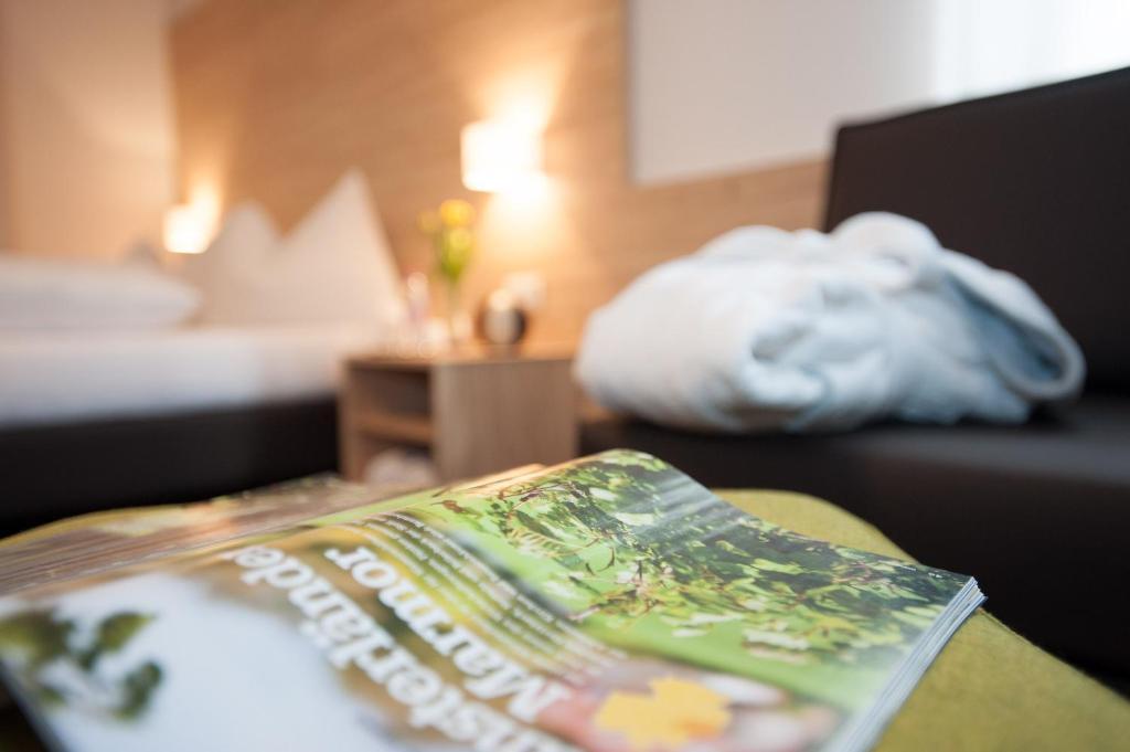 Hotel Stifter Lutago Buitenkant foto