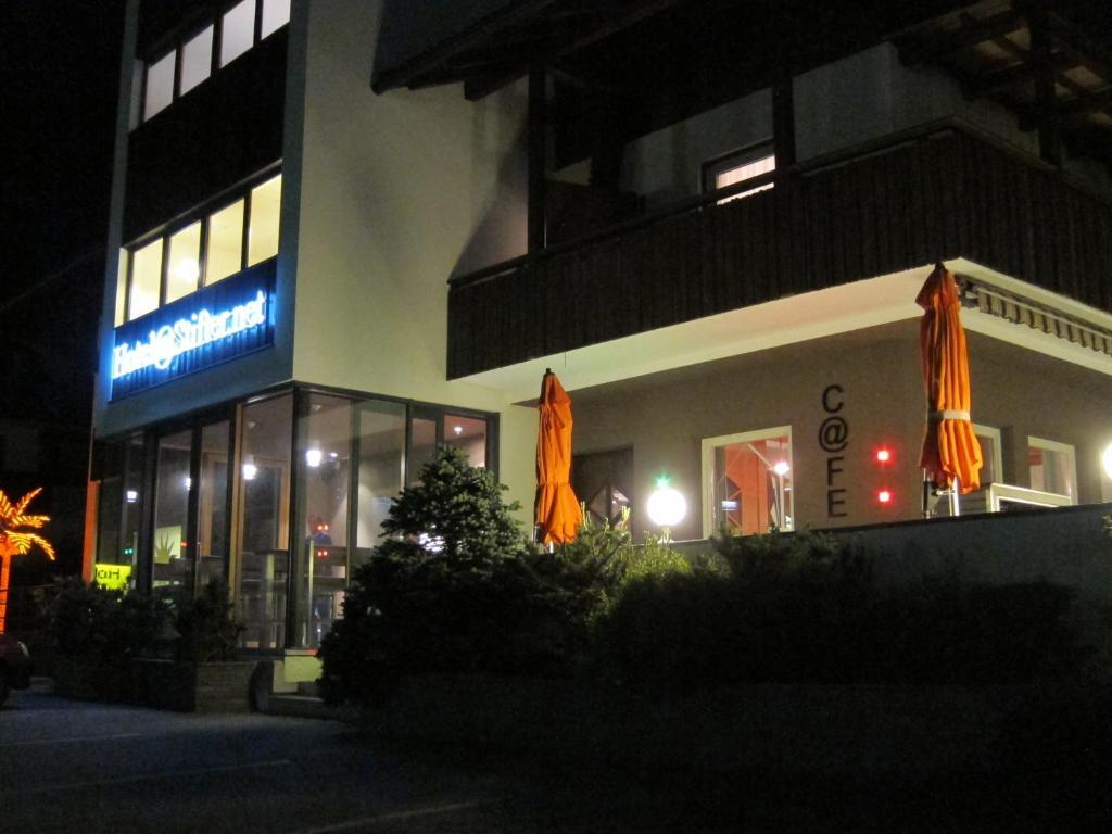 Hotel Stifter Lutago Buitenkant foto